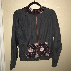 zip up windbreaker